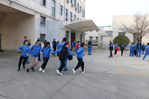 东纶公司举办“三八女神节”趣味运动会活动